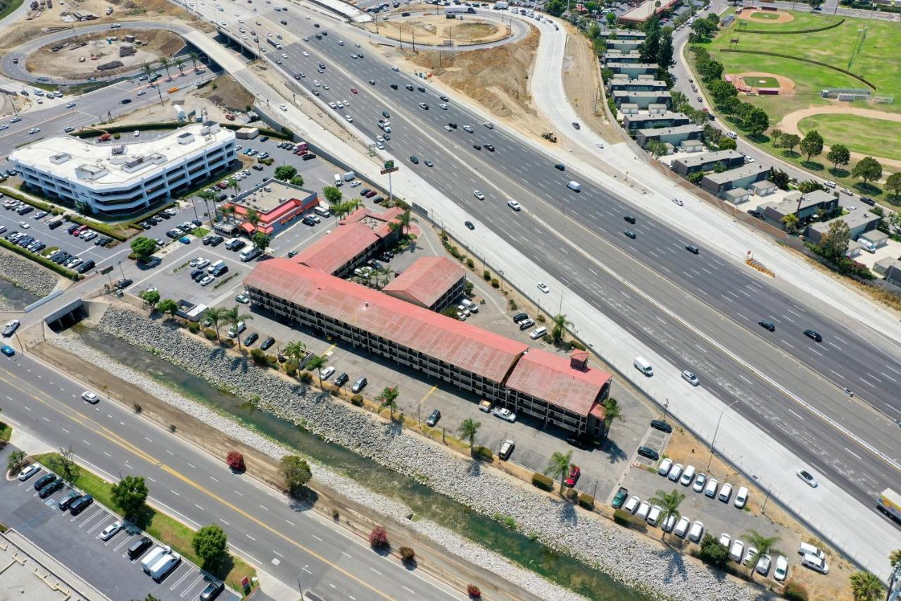 La Quinta Inn By Wyndham Costa Mesa Orange County Eksteriør bilde