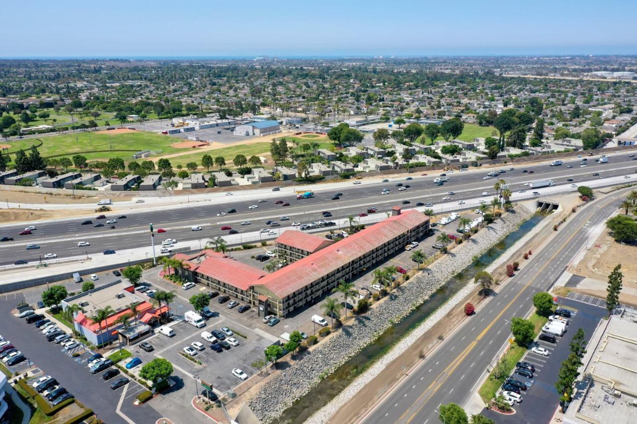 La Quinta Inn By Wyndham Costa Mesa Orange County Eksteriør bilde